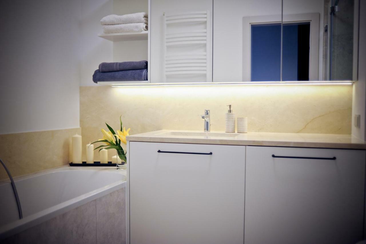 Luna Apartment Deluxe グダニスク エクステリア 写真