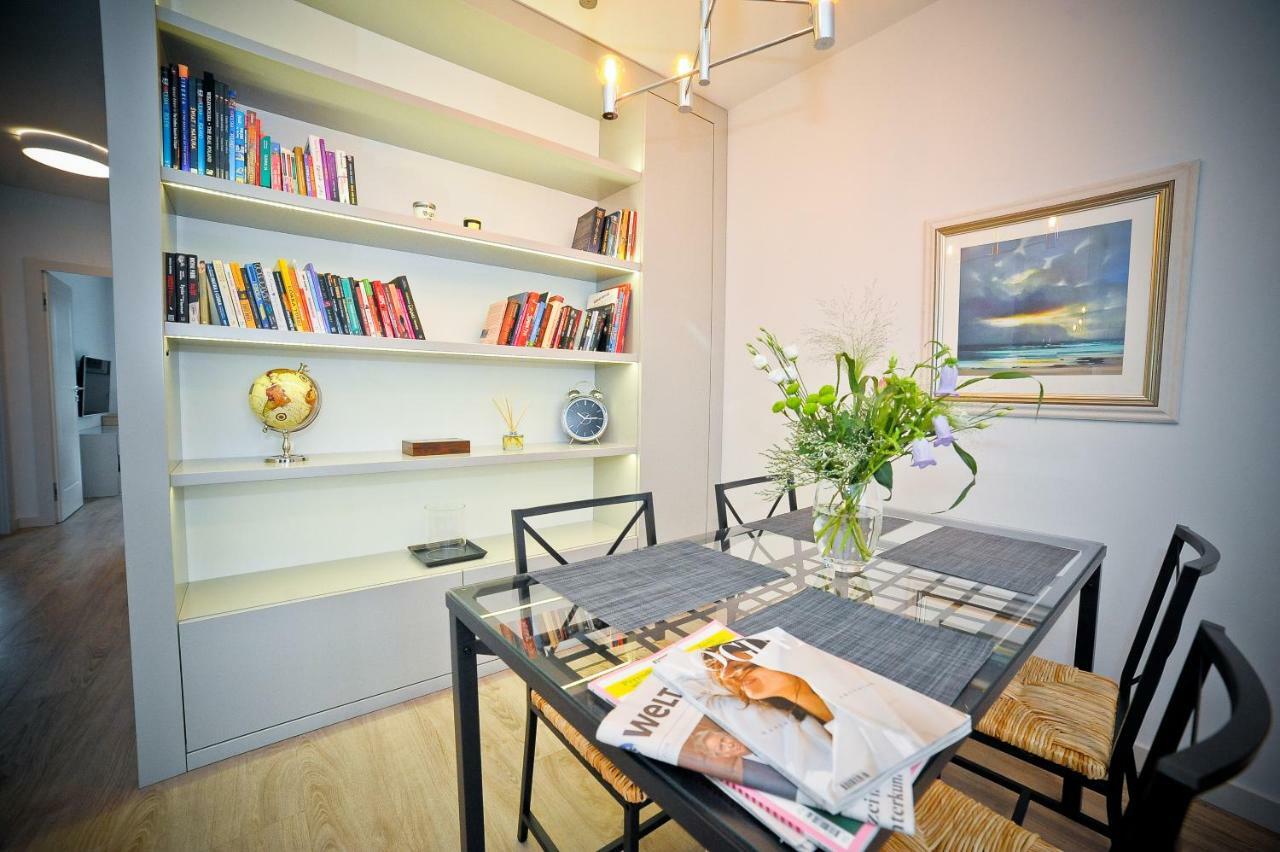 Luna Apartment Deluxe グダニスク エクステリア 写真